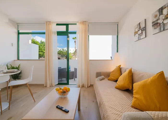 Lanzahost Carmenes Comfort * קוסטה טגוויסה